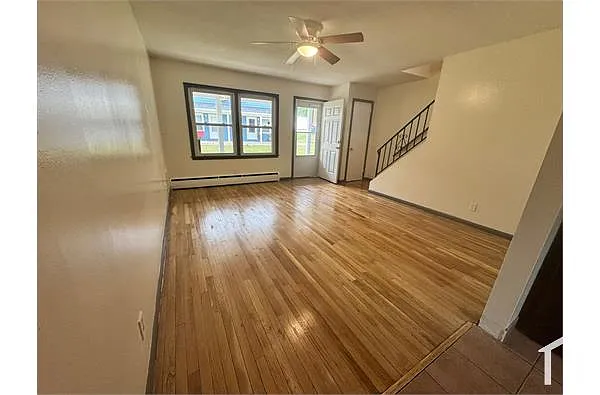 Building Photo - 4633 Tyler St NE #7