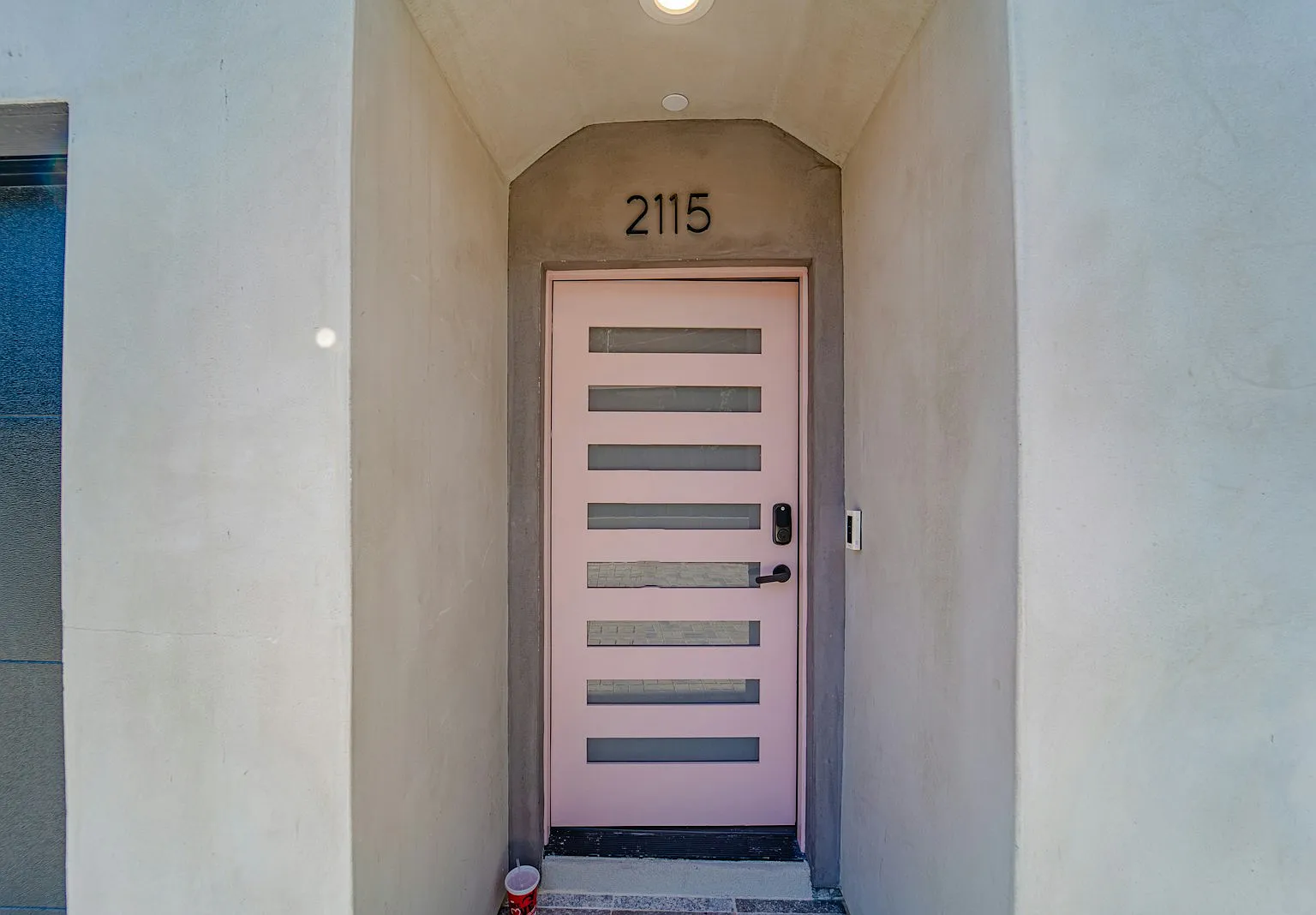2115 Holly Drive, Unit 2115 — Photo 2