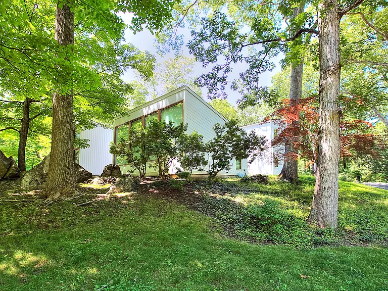 112 Birch Hill Rd — Photo 41