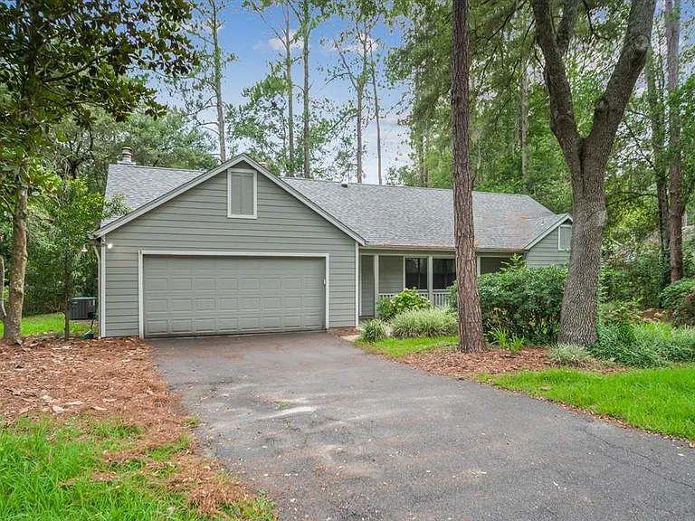 8025 SW 47th Ct — Photo 3