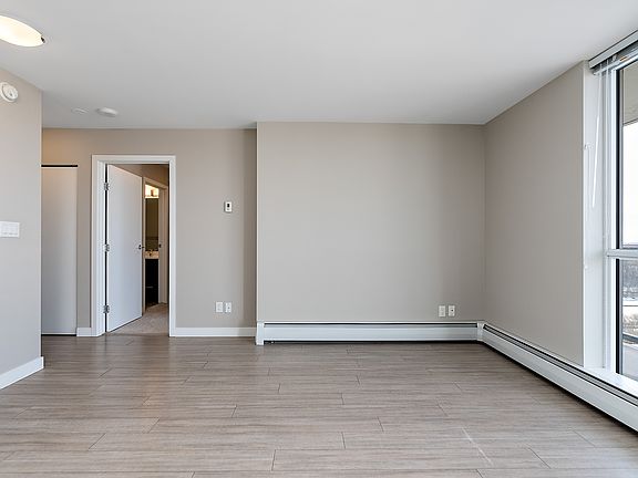 5th image of 9733 111th St NW #711115