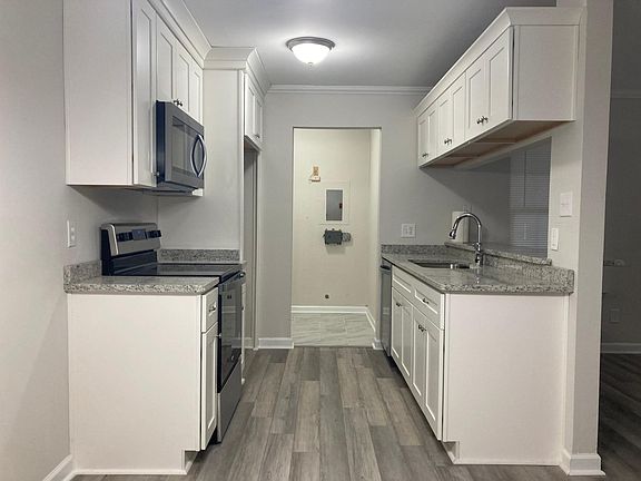 5th image of 455 Shelter Dr