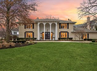 28 Concord Dr, Oak Brook, IL 60523