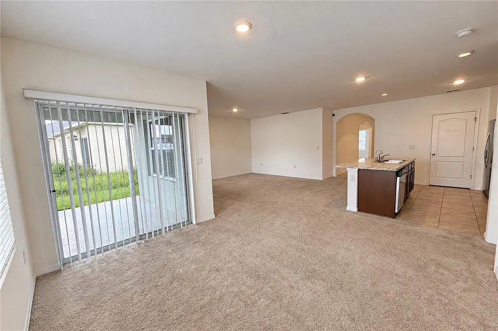 3 bed, 2.0 bath, 1690 sqft, $1,850 — Photo 4