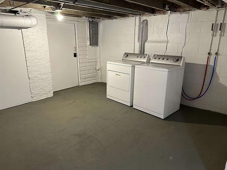 683 Budlong St #1 — Photo 11