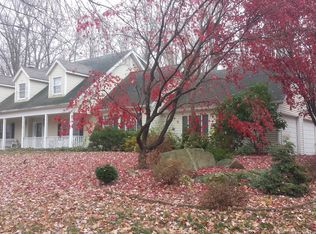 22 Tanglewood Dr, Danbury, CT 06811