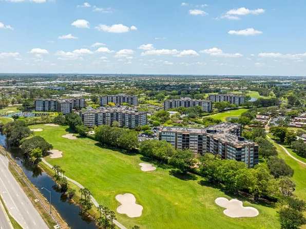 1000 Saint Charles Pl APT 519, Hollywood, FL 33026