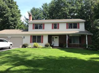 13 Pinion Pine Ln, Queensbury, NY 12804