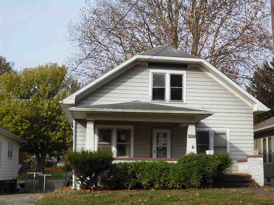 1st image of 208 N Van Buren St #A
