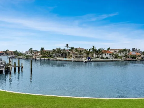 6240 Kipps Colony Ct APT 101, Gulfport, FL 33707