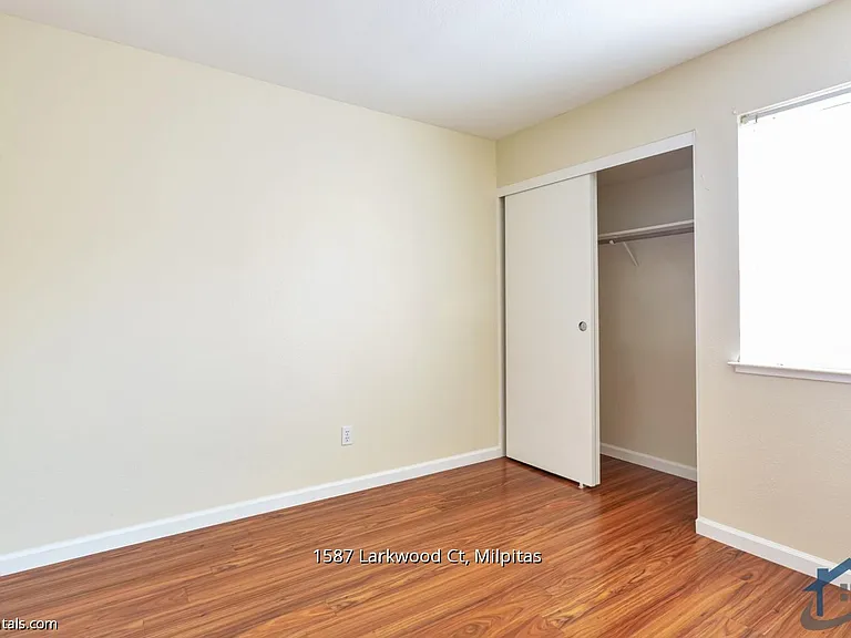1587 Larkwood Ct — Photo 16