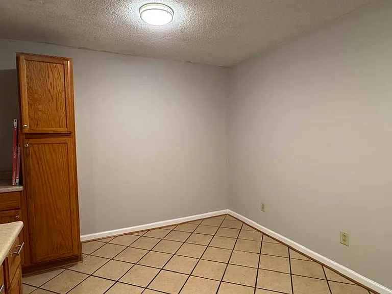 411 Ludwick Ave #411 — Photo 4