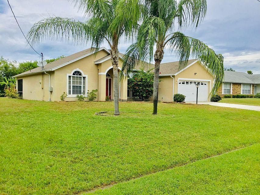 1st image of 557 SW Lucero Dr