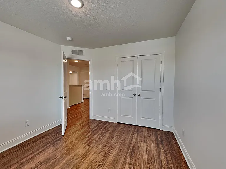 8300 Northpoint Dr — Photo 18