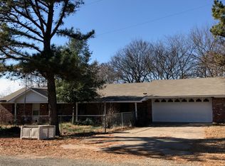206 S Grand, Wister, OK 74966