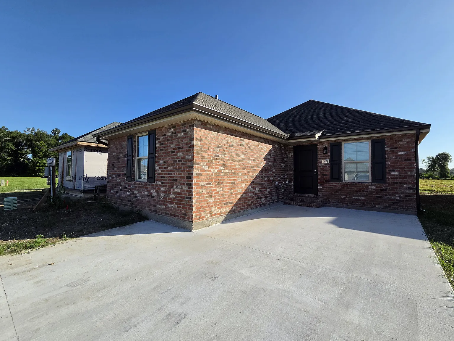 3 bed, 1304 sqft, $1,525 — Photo 2