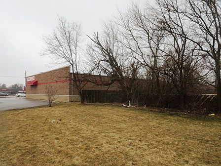 3rd image of 100 E 54th Ave