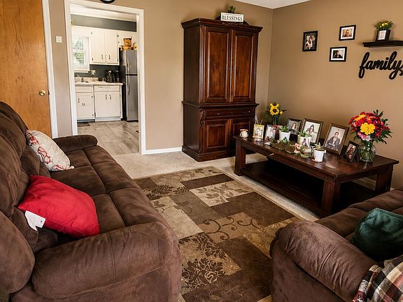 3rd image of 2701 Tara Heights Court