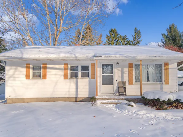 1393 Katrina Dr SE, Kentwood, MI 49508