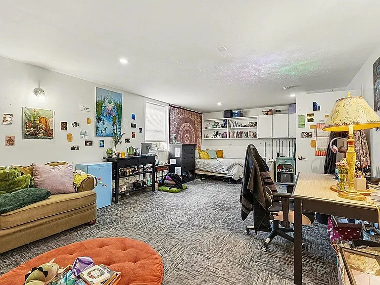 623 Marine St — Photo 5