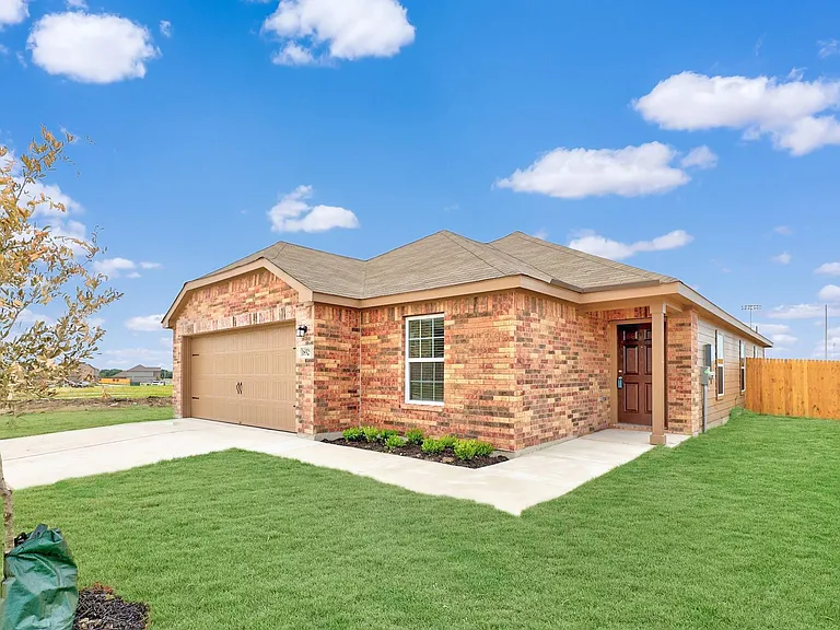18525 Quiet Range Dr — Photo 2