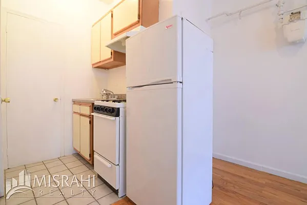 Rented by J Misrahi Realty Corp | media 6