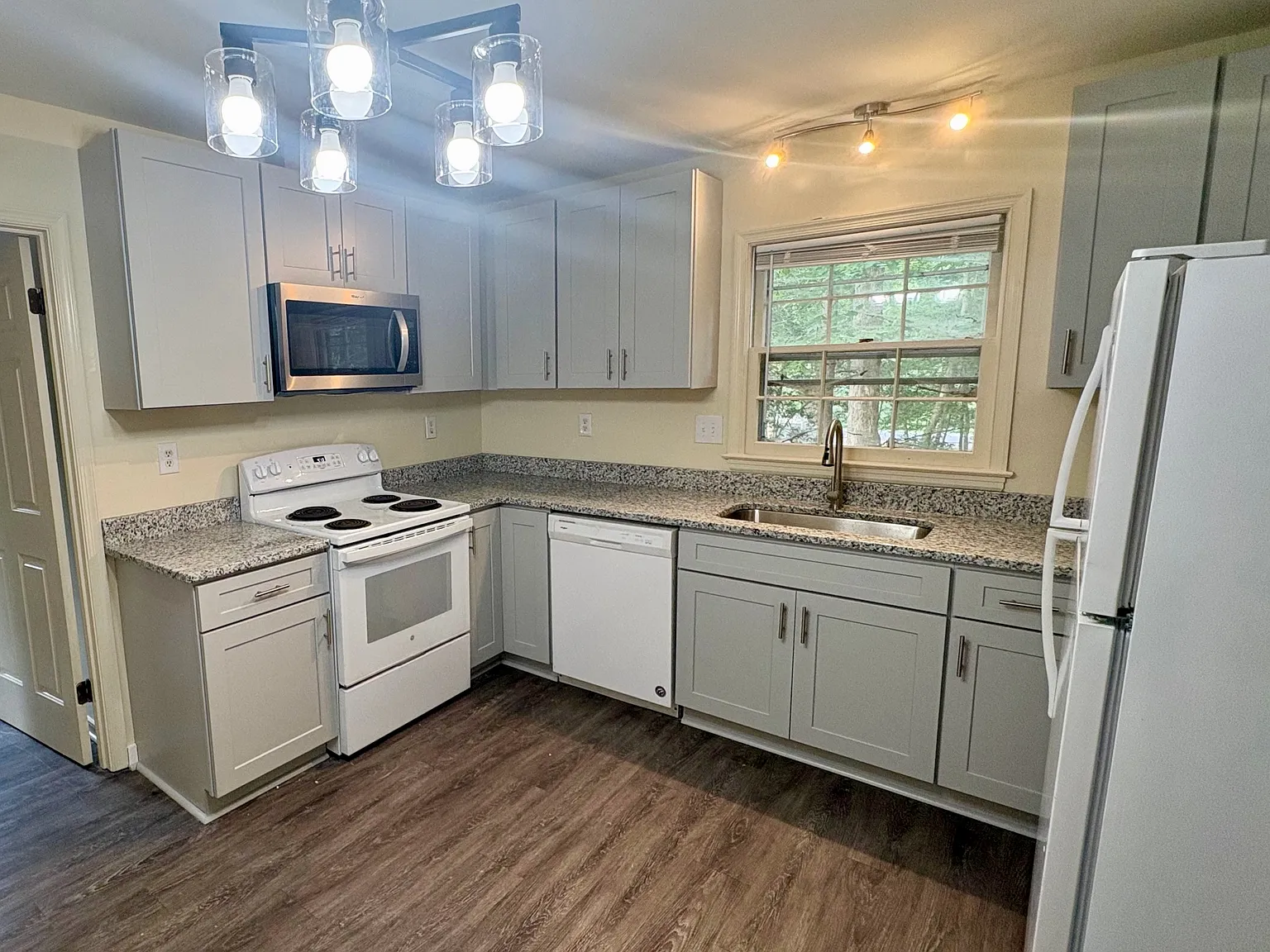 4815 Junilla Ln — Photo 2