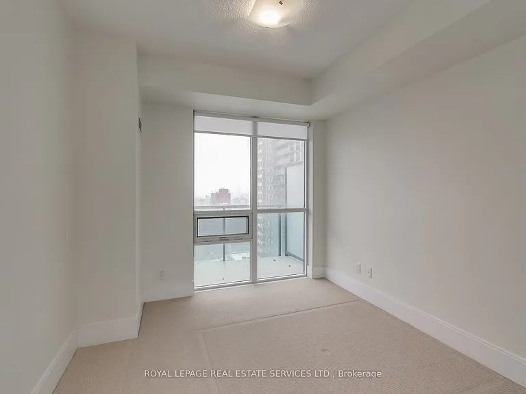 25 Broadway Ave #1408 — Photo 15