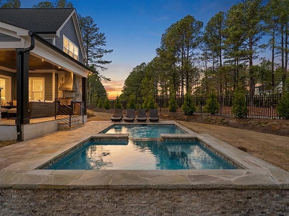 2nd image of 512 Colvard Woods Way
