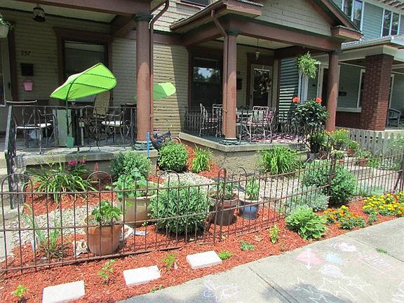 2nd image of 257 Park Dr