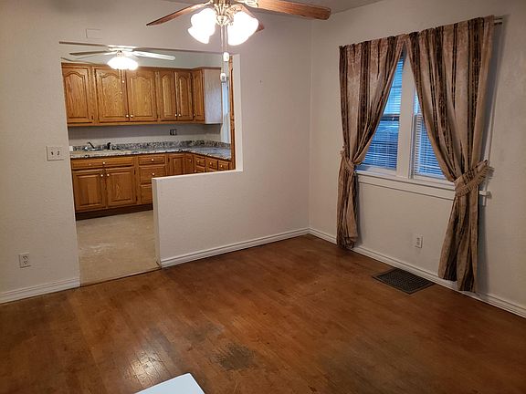 3rd image of 414 River Ln