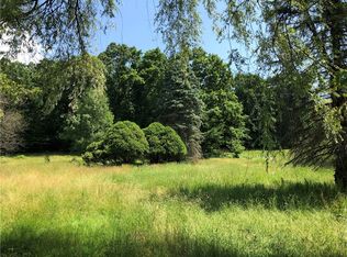 457 Holyoke Rd, Butler, PA 16001