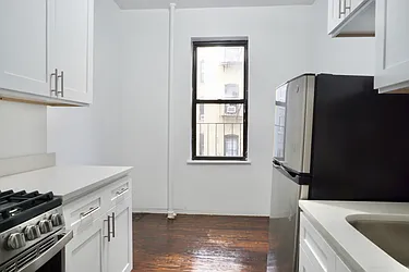 359 West 126th Street, #4C