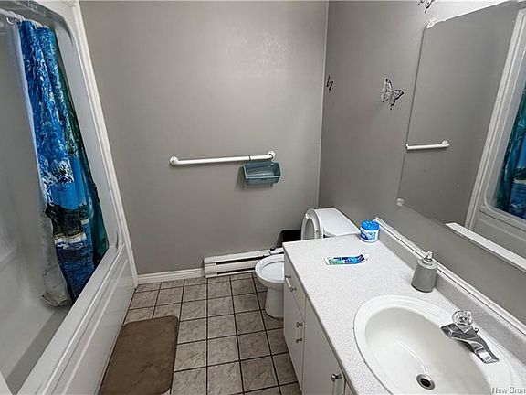 5th image of 51 Sheffield Ct