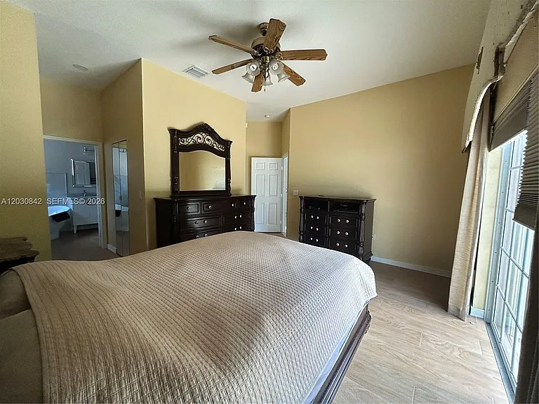3073 SW 140th Ave — Photo 9