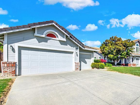 4th image of 360 Sussex Circle