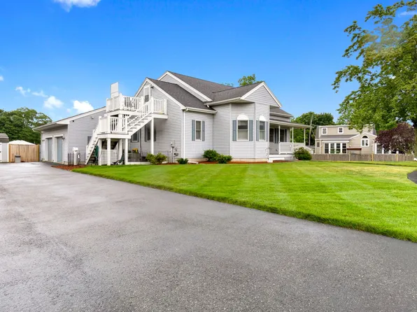 4 Calas Cir, Peabody, MA 01960