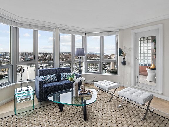 3rd image of 1625 Hornby St #1602