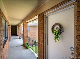 225 Ettels Ln APT 37, Clarksville, IN 47129