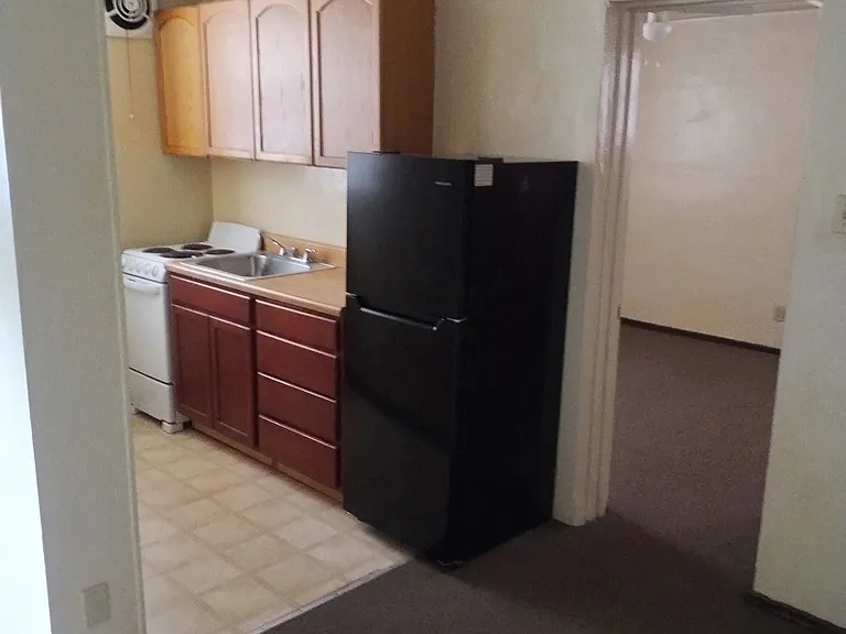 121 Mount Lebanon Blvd — Photo 2