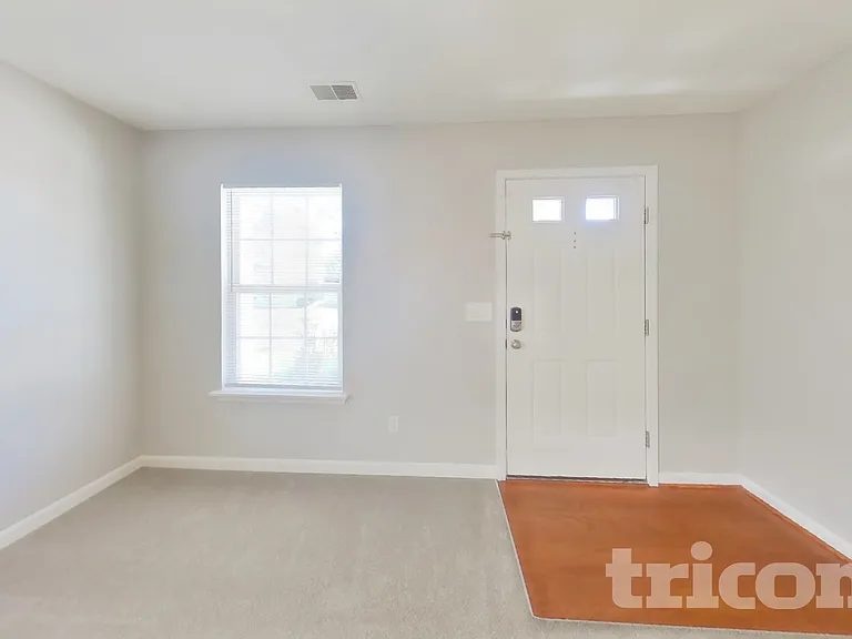 121 Rabon Springs Rd — Photo 2