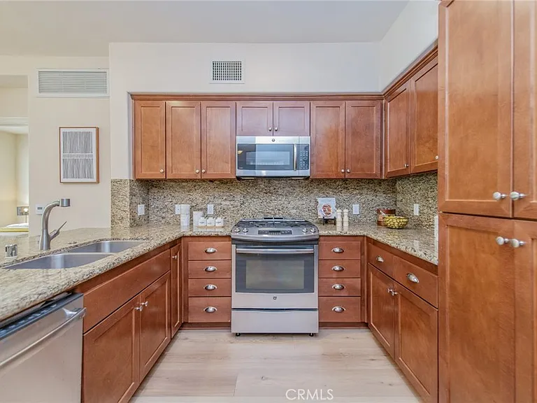 28220 Highridge #204 — Photo 7