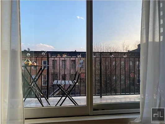 Rented by Highline Residential | media 8