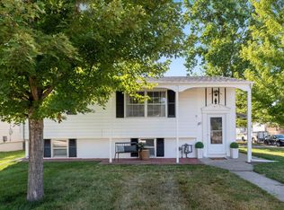 181 Greenhaven Rd, Council Bluffs, IA 51503