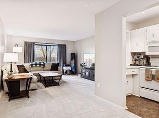 4120 Parklawn Ave APT 119, Edina, MN 55435