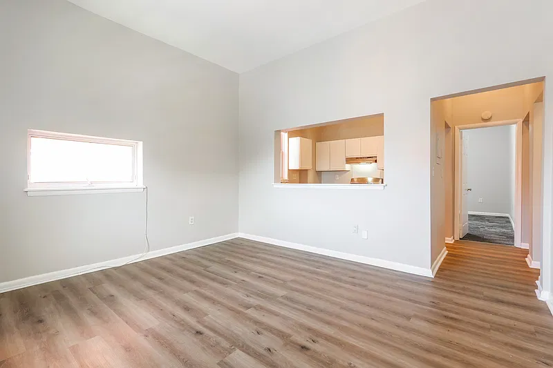 1 bed, 1.0 bath, $1,600 — Photo 3