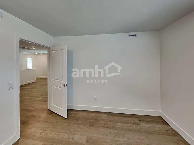 9635 E Harkes Dr — Photo 16