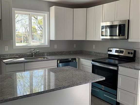 3rd image of 457 South St