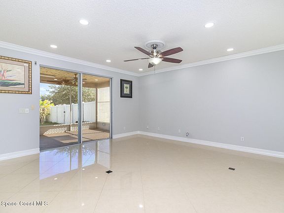 5th image of 2893 Glasbern Cir