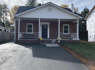 346 W 11th St, Front Royal, VA 22630